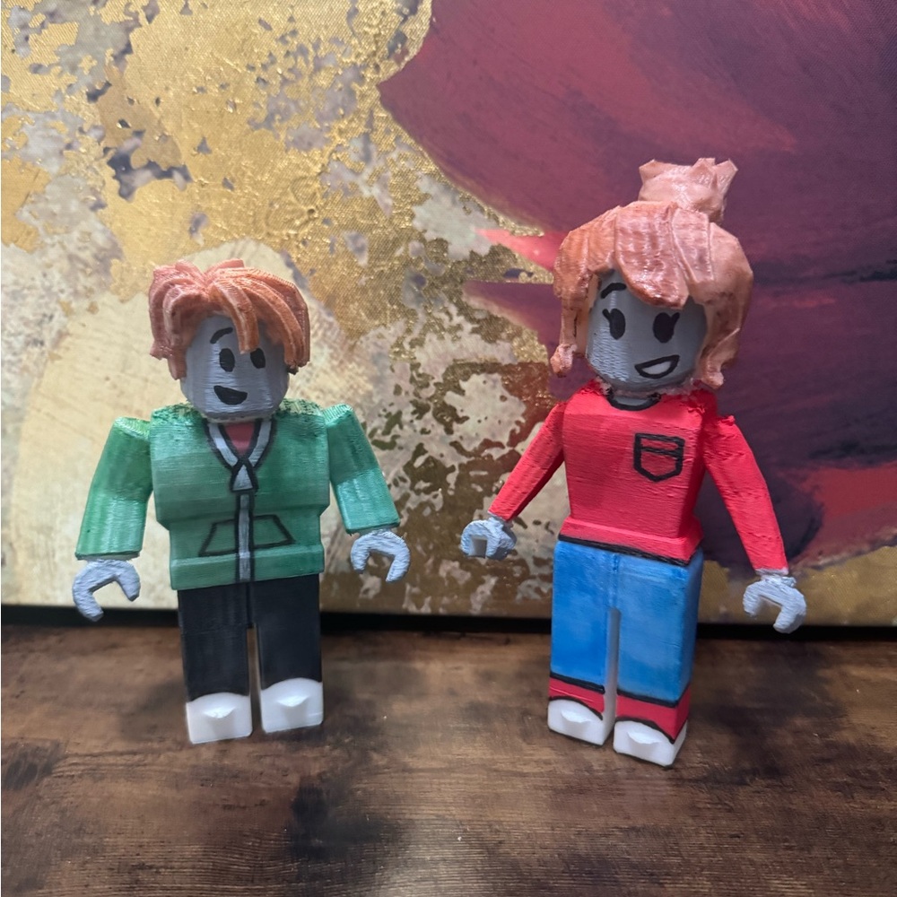 Roblox Deluxe Figure 2-Pack Figurines Toy Set - Henry & Holly